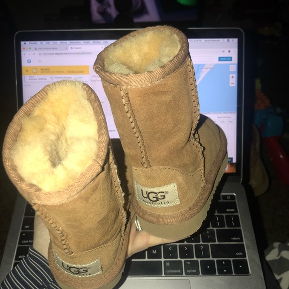 Uggs - Picture 3 of 3